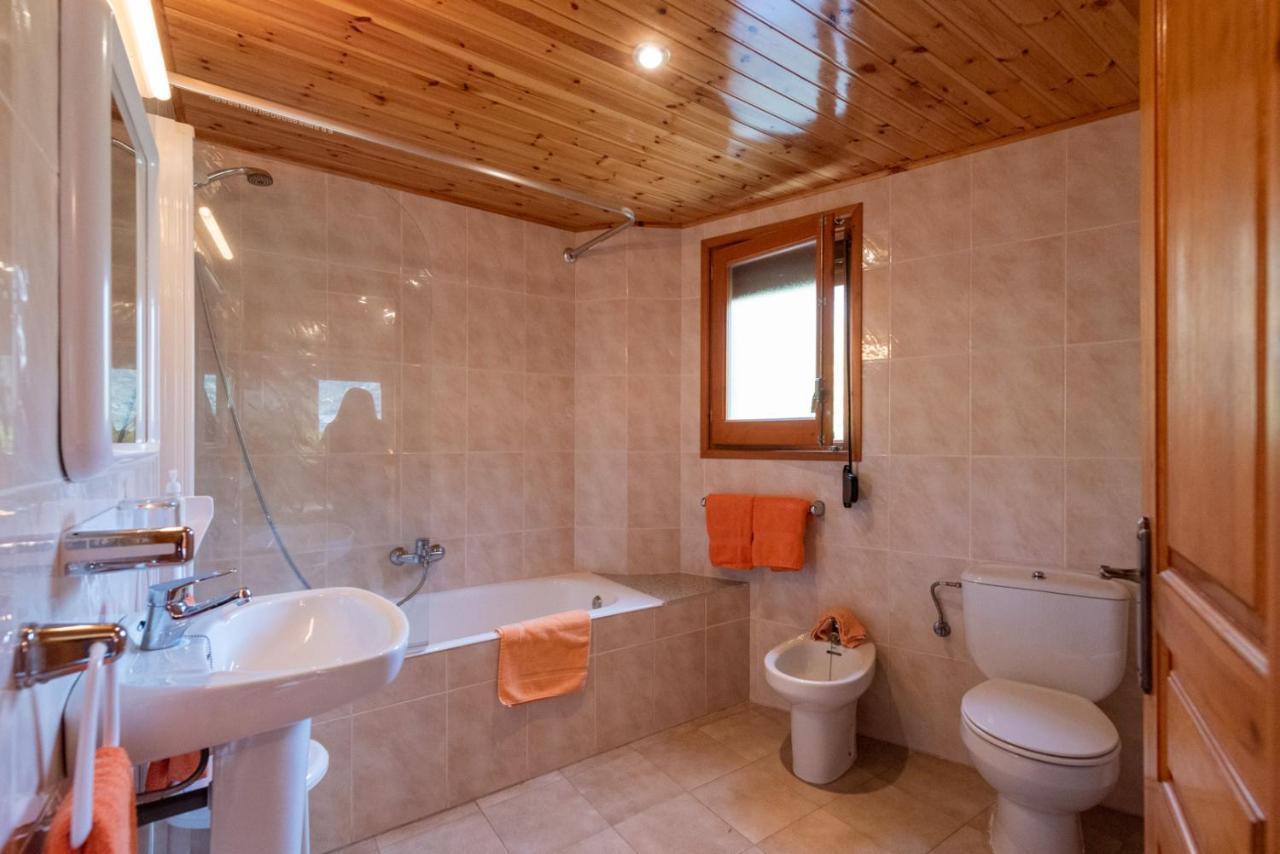 Areu Casa Rural Besoli מראה חיצוני תמונה